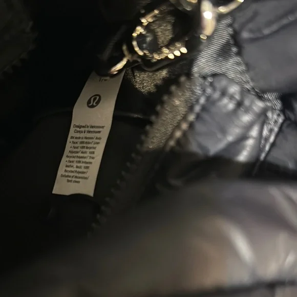 Lululemon Athletica Black Quilted Tote Bag NEW with tags! - Picture 7 of 8